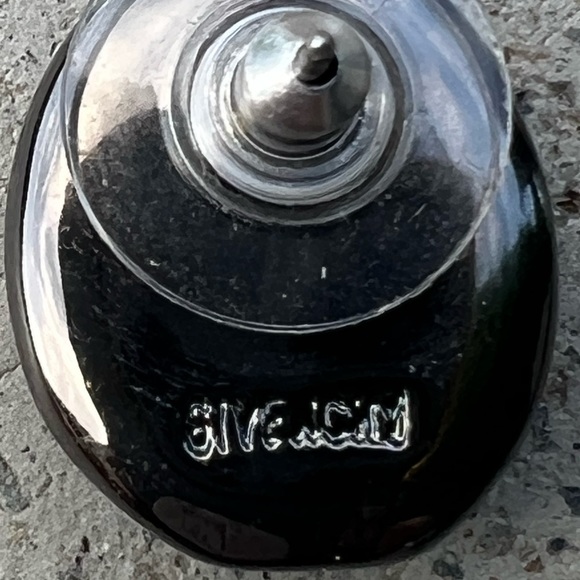 Givenchy Stud earrings - Picture 3 of 9